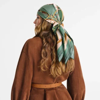 A toute Allure Silk scarf 90