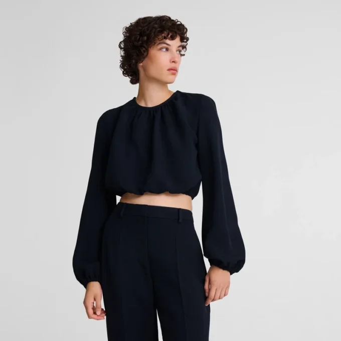 Black – Crepe Top