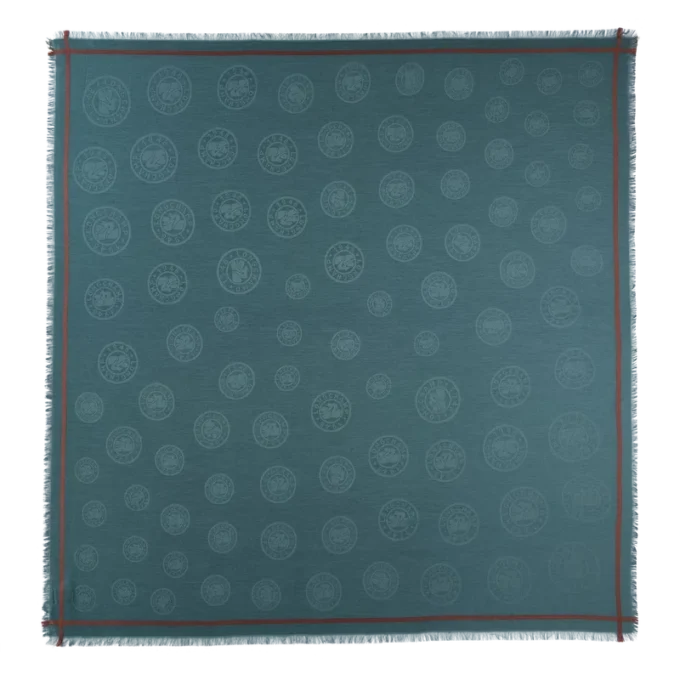 La Médaille Longchamp Shawl