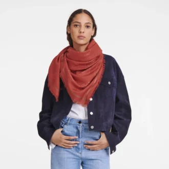 La Médaille Longchamp Shawl